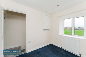 Bedroom- click for photo gallery